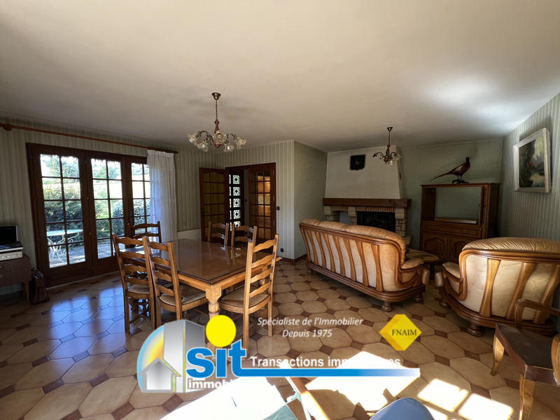 Maison - 95 m² - 5 pièces