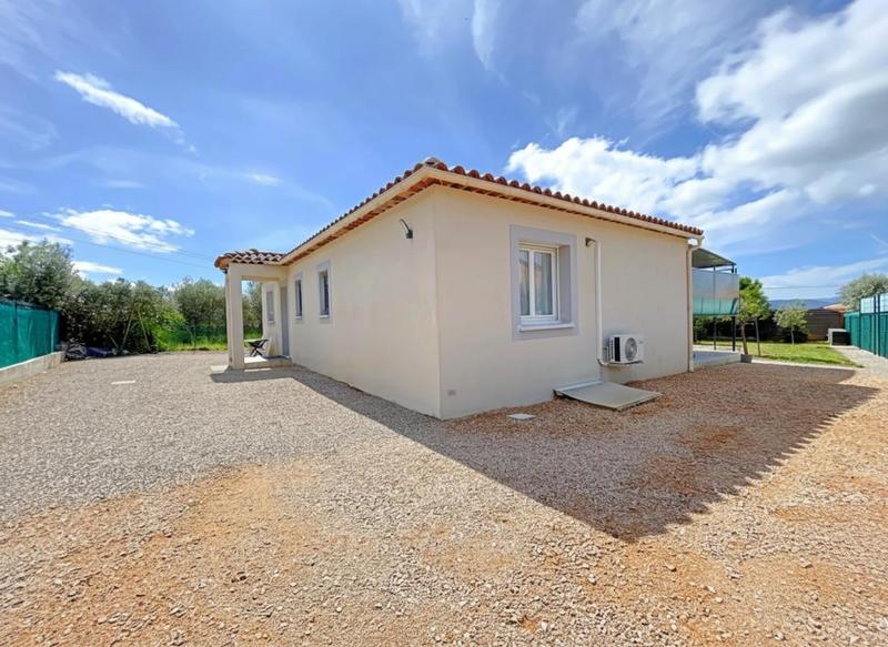 Maison - 93 m² - 5 pièces