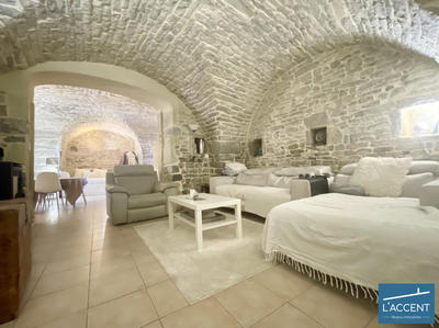 Maison - 144 m² - 4 pièces