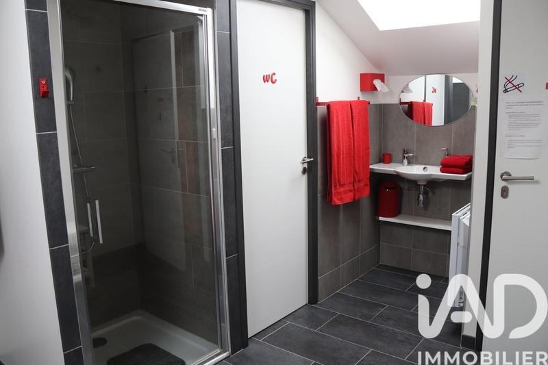 Maison - 305 m² - 10 pièces