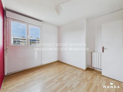 Appartement - 75 m² - 3 pièces