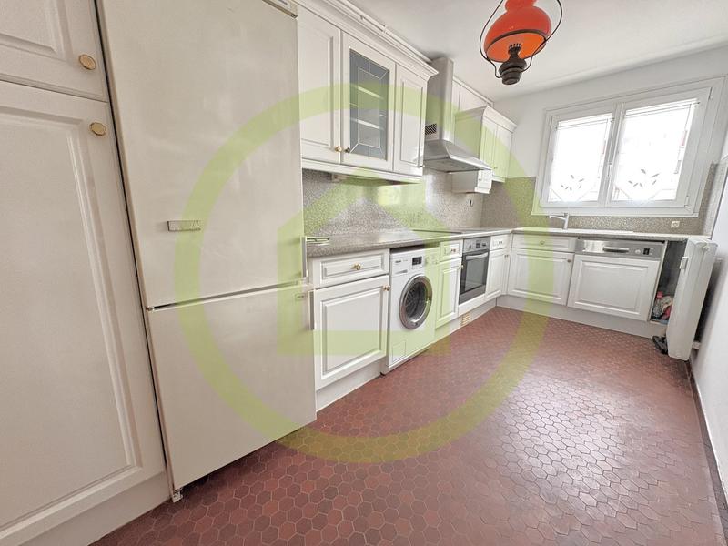 Appartement - 86 m² - 4 pièces