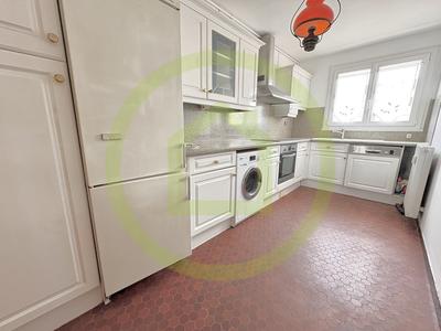 Appartement - 86 m² - 4 pièces