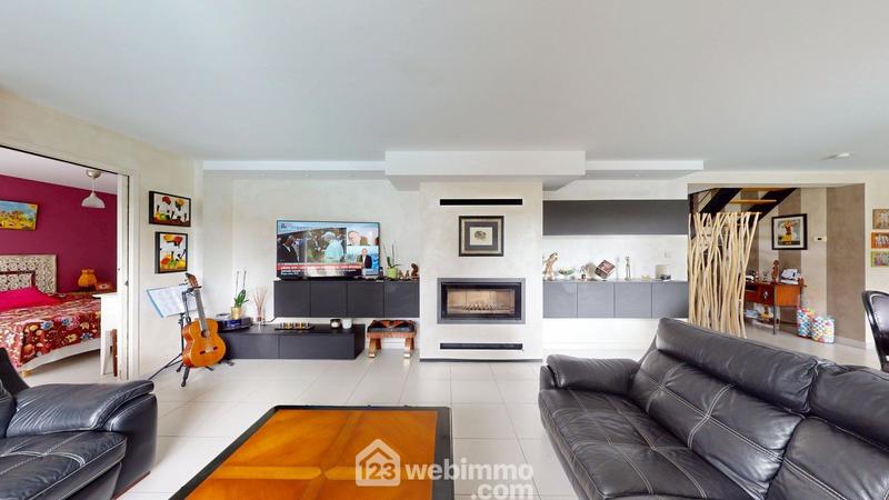 Maison - 169 m² - 7 pièces