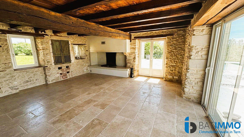 Maison - 308 m² - 8 pièces
