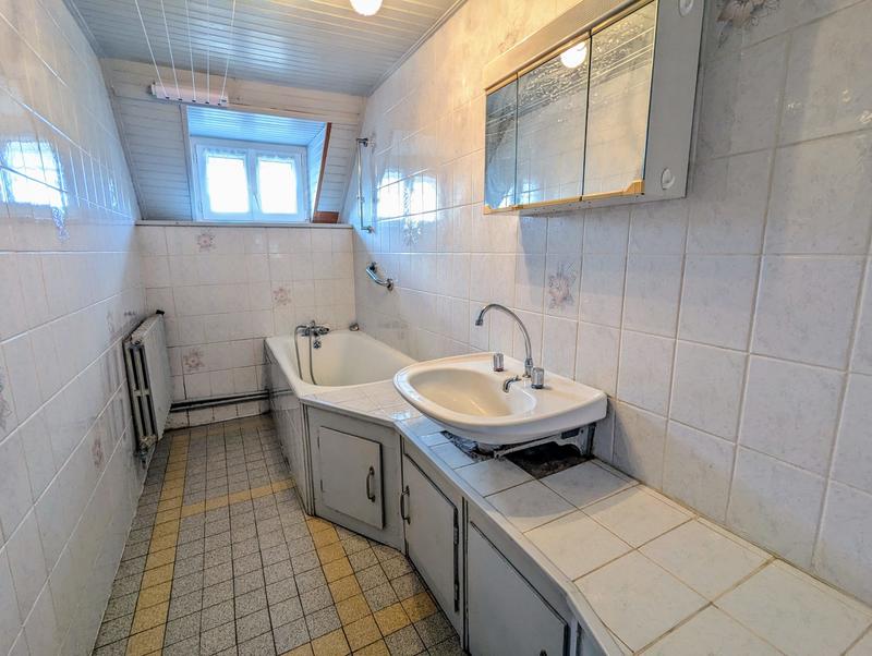 Maison - 121 m² - 5 pièces