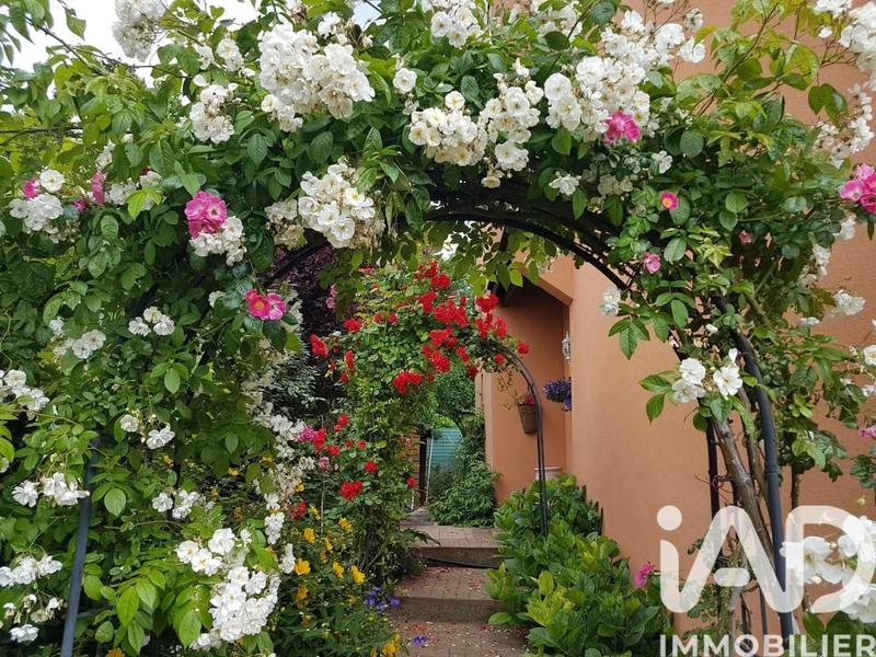 Maison - 196 m² - 8 pièces