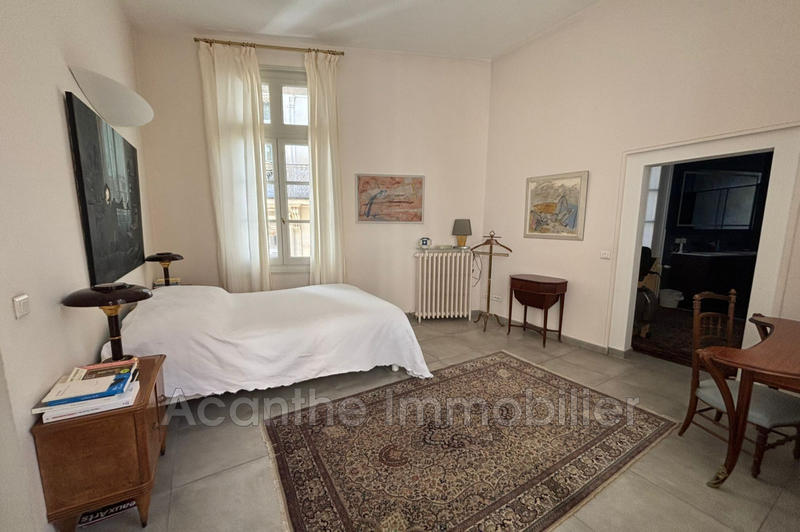 Appartement - 196 m² - 6 pièces
