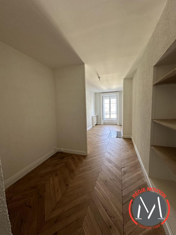 Appartement - 151 m² - 5 pièces