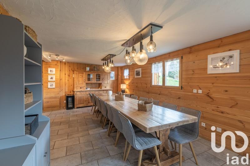 Châlet - 288 m² - 10 pièces