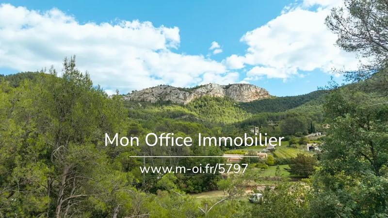 Maison - 160 m² - 5 pièces