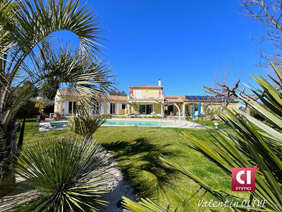 Maison - 222 m² - 7 pièces