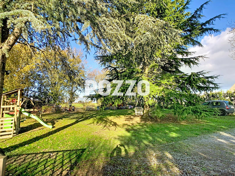 Maison - 375 m² - 19 pièces