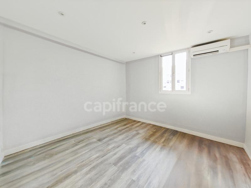 Local commercial - 264 m² - 9 pièces