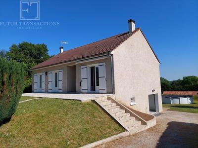 Maison - 95 m² - 7 pièces