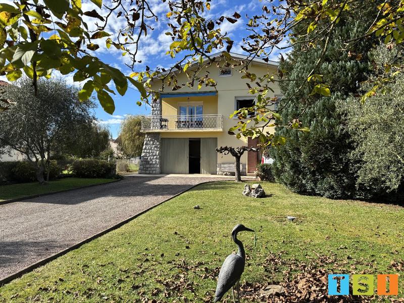 Maison - 167 m² - 7 pièces