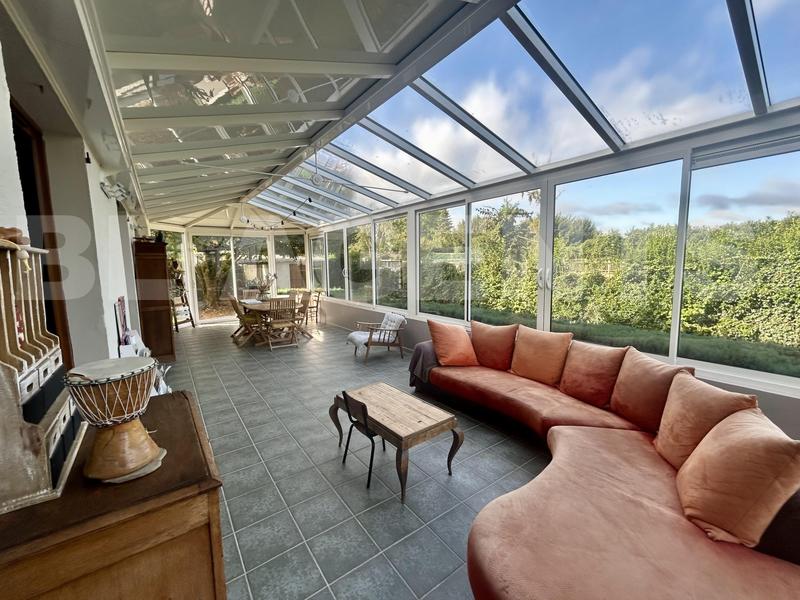 Maison - 228 m² - 10 pièces