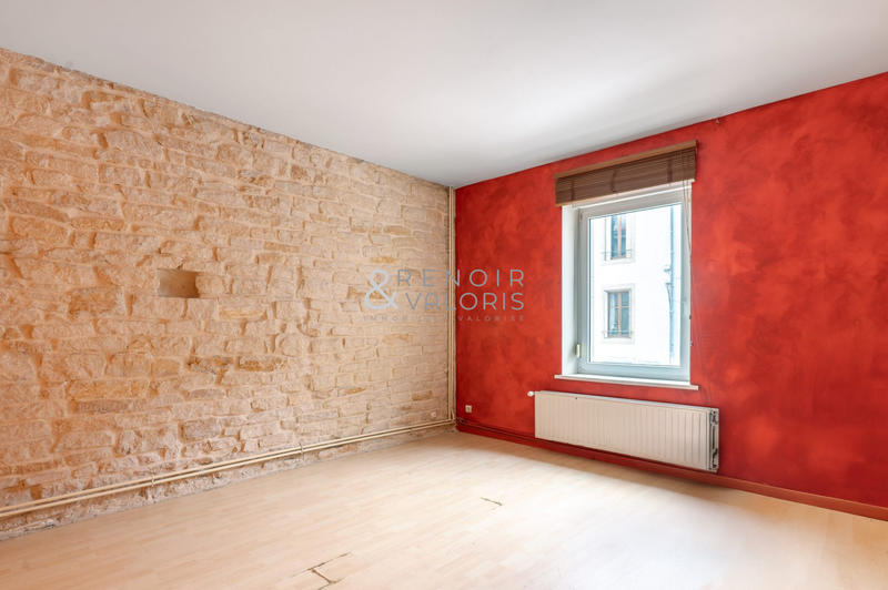 Maison - 161 m² - 8 pièces