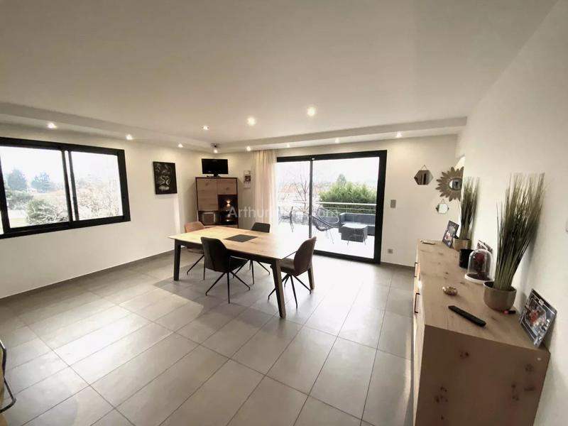 Maison - 185 m² - 7 pièces