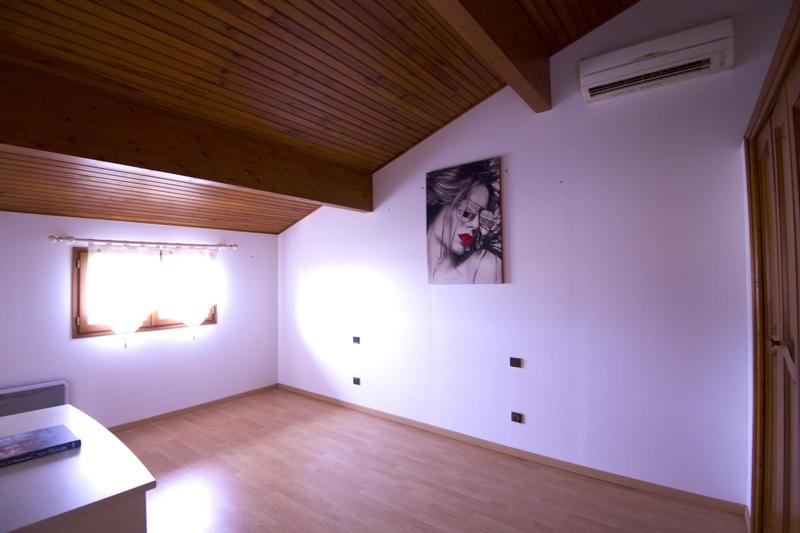 Maison - 187 m² - 7 pièces