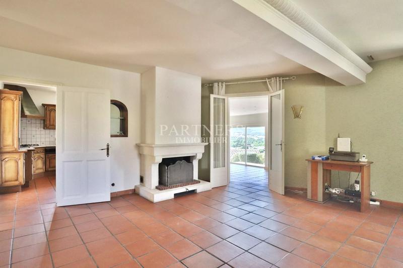 Maison - 178 m² - 7 pièces