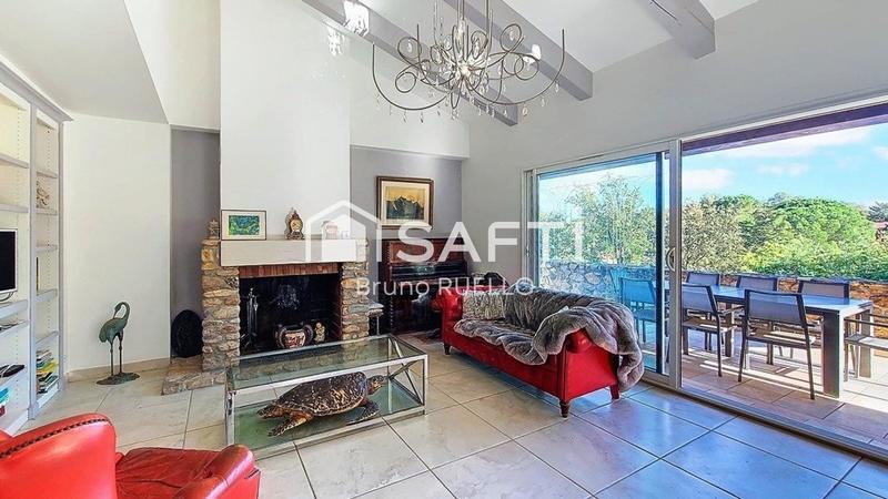 Maison - 159 m² - 6 pièces