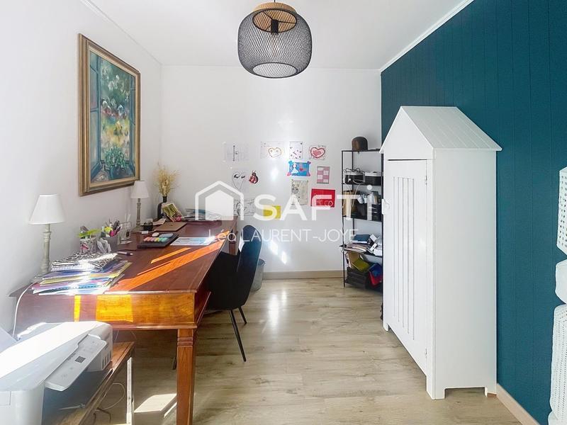 Maison - 255 m² - 9 pièces