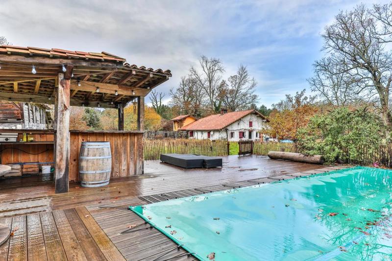 Maison - 90 m² - 5 pièces