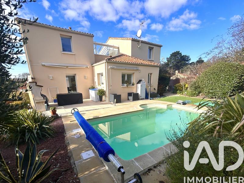 Maison - 156 m² - 7 pièces