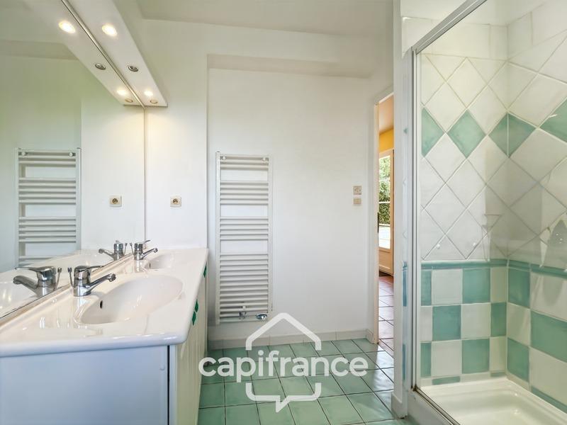 Maison - 158 m² - 7 pièces