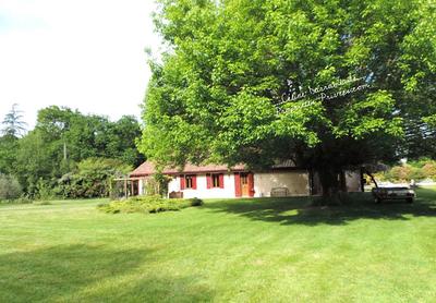 Maison - 200 m² - 7 pièces