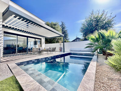 Villa - 165 m² - 6 pièces