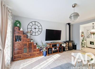 Maison - 121 m² - 6 pièces