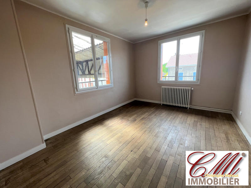 Maison - 180 m² - 7 pièces