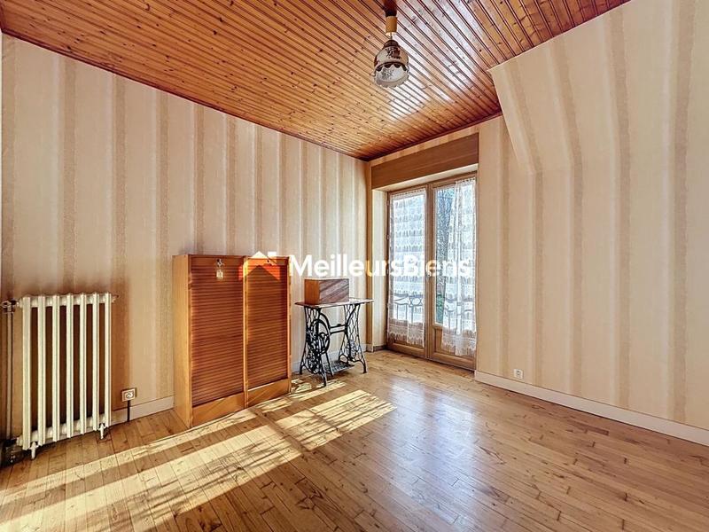 Maison - 87 m² - 6 pièces