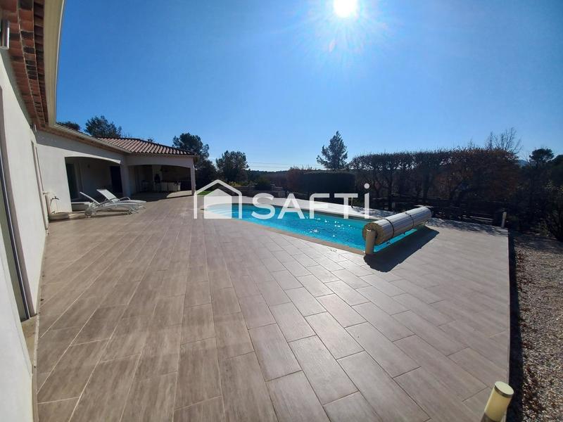 Villa - 205 m² - 5 pièces