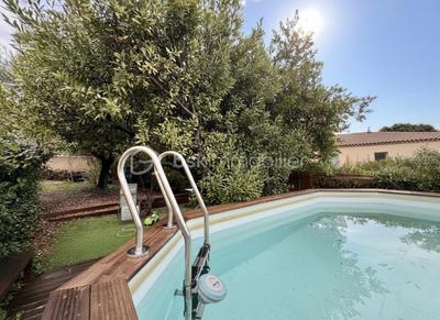 Maison traditionnelle - 94 m² - 4 pièces