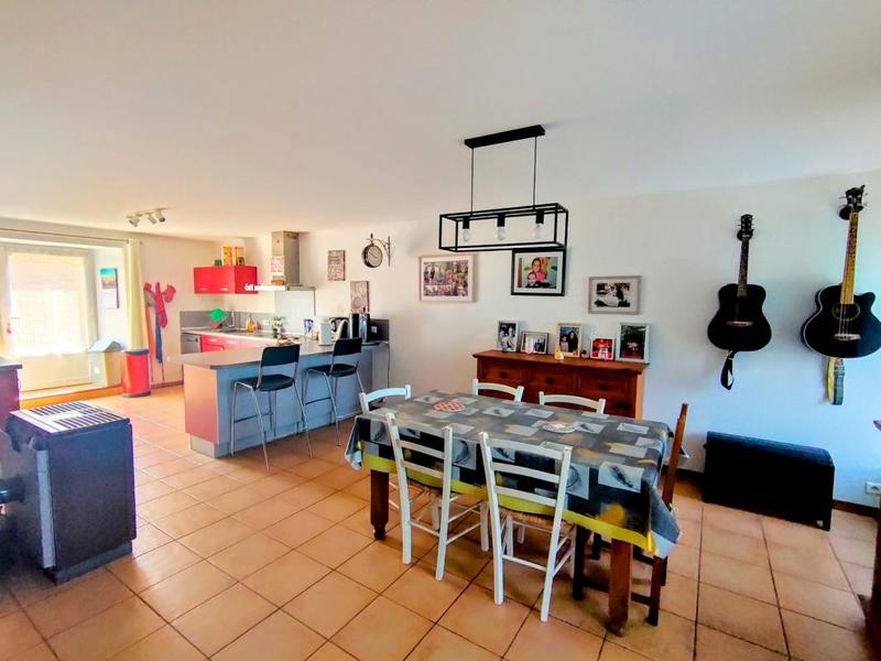 Propriété - 302 m² - 12 pièces