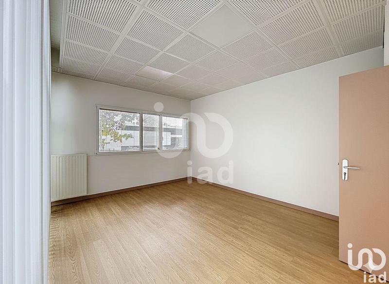Bureau - 121 m²