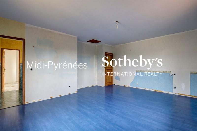 Maison - 307 m² - 9 pièces