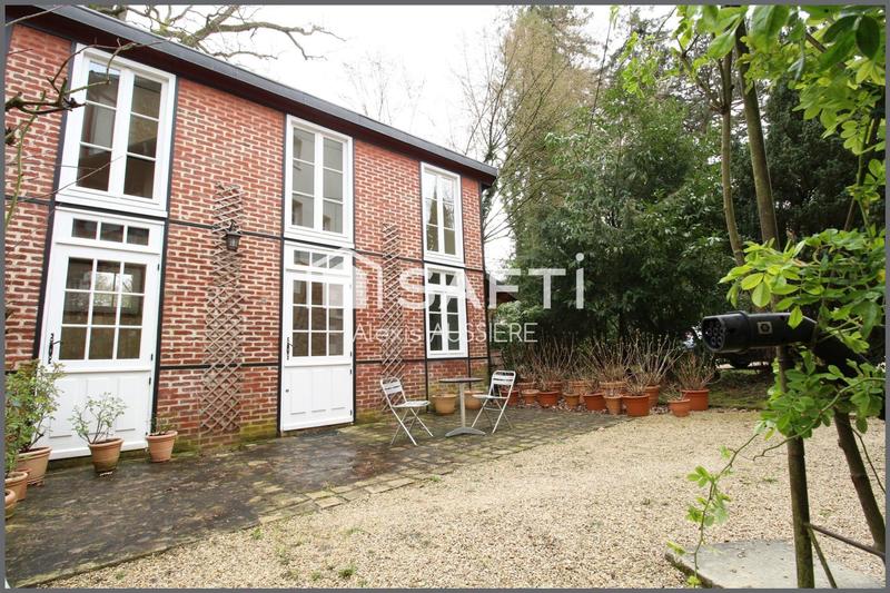 Maison - 412 m² - 11 pièces