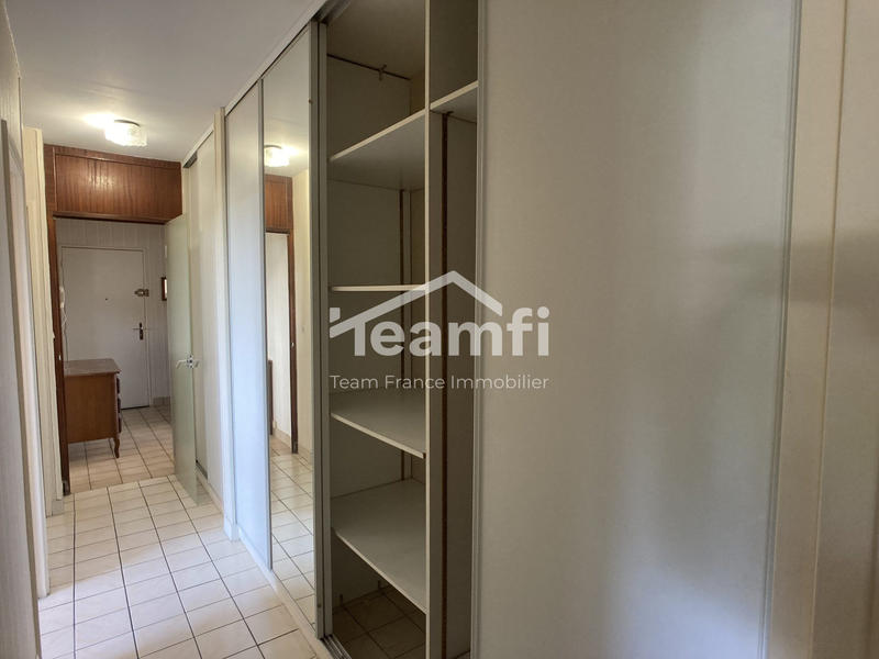 Appartement - 79 m² - 4 pièces