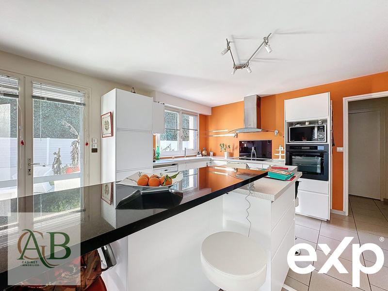 Maison - 159 m² - 5 pièces