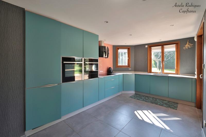 Maison - 208 m² - 7 pièces