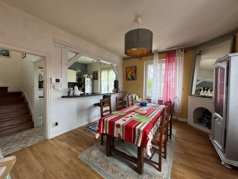 Maison - 92 m² - 5 pièces