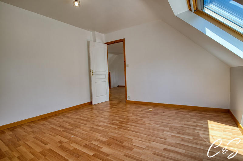Maison - 146 m² - 5 pièces
