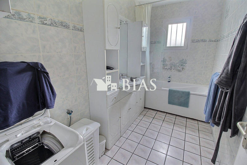 Maison - 79 m² - 4 pièces