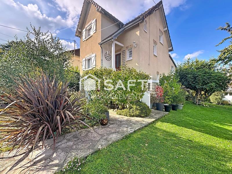 Maison - 93 m² - 5 pièces