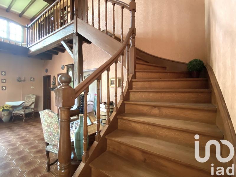 Maison - 230 m² - 7 pièces