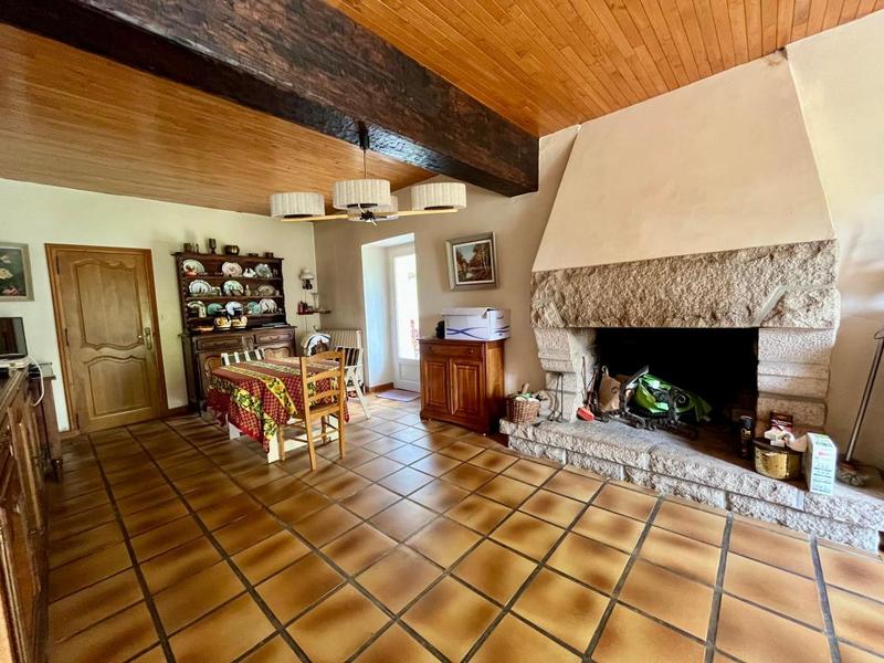 Maison - 122 m² - 5 pièces